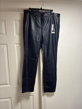 Olsen Mona Slim Feminine Fit faux leather pants - Navy